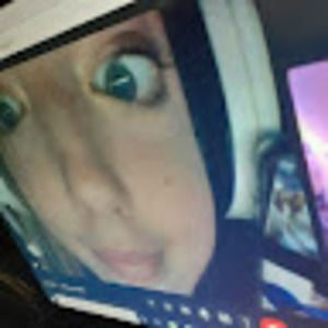 Meet your Posher, Elise